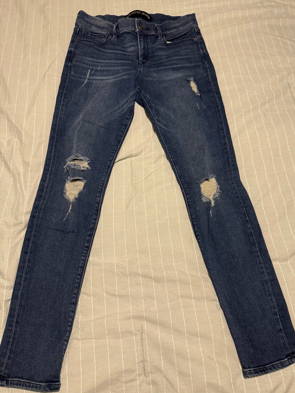 Express ultimate stretch Mid Rise Distressed Skinny Jeans - Size 10